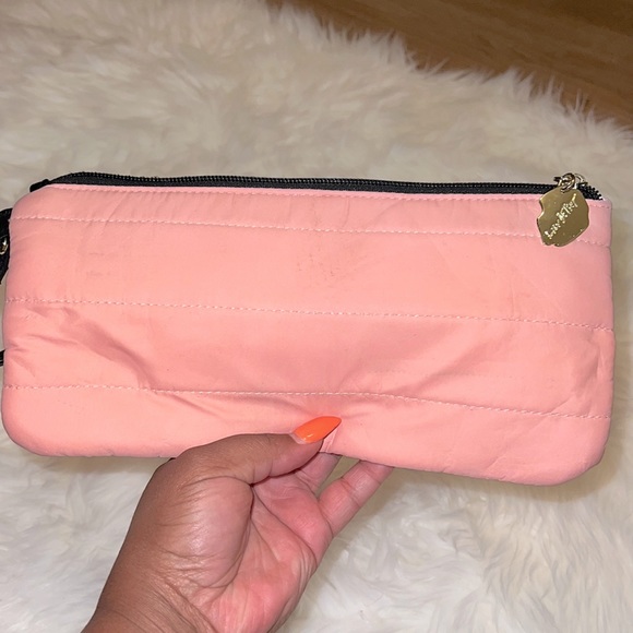 Betsy Johnson bag accessory - Picture 1 of 3